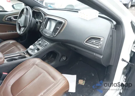 2016 Chrysler 200 C из США, поврежденный, VIN 1C3CCCCB4GN146499